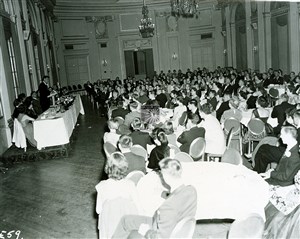 Image description is not available for 1955.055